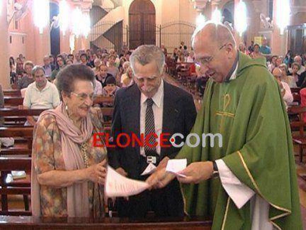 El Papa envi� un saludo especial a un matrimonio de Paran� que cumpli� 70 a�os de amor 