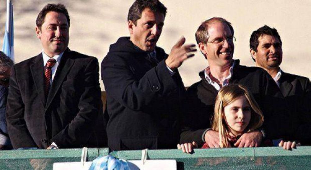 A trav�s de Gustavo Posse, el massismo oficializ� la incorporaci�n de otro intendente