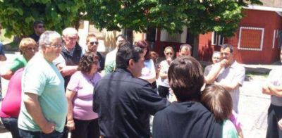 Vecinos realizaron reuni�n por seguridad