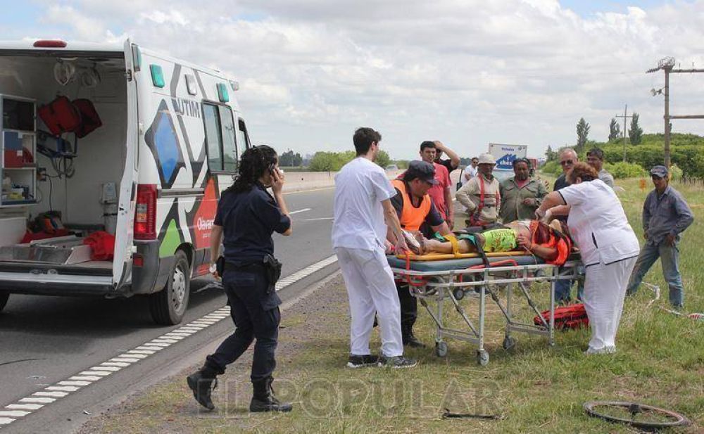 Dos ciclistas atropellados en la Ruta Nacional N� 226