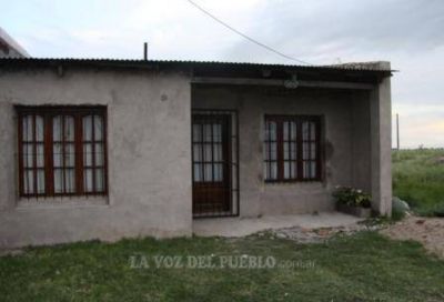 Le vaciaron la casa mientras trabajaba