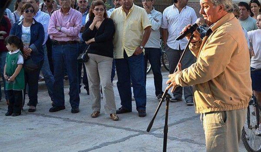 Inauguran asfaltado en Bello Horizonte