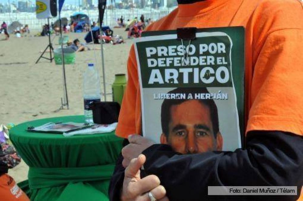 Encuentro de Surf por la liberaci�n de los activistas de Greenpeace