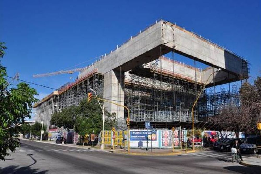 Denuncian demoras y mayores costos en la obra del CEMAFE
