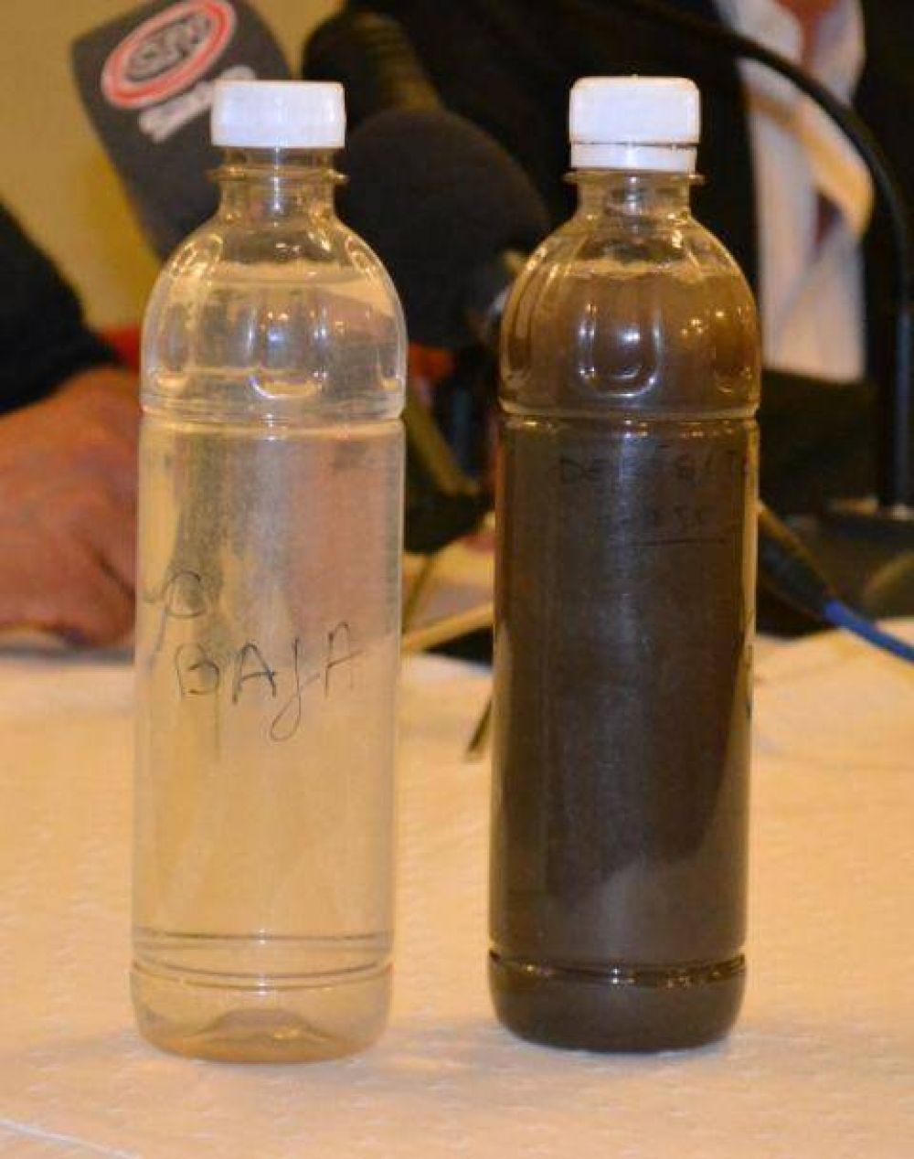 Gui�az� busca �solucionar el problema del agua en forma definitiva�