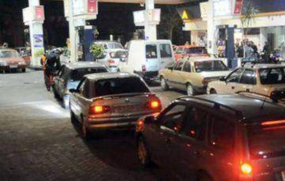 Explosi�n en una estaci�n de servicio provocada por un tel�fono celular
