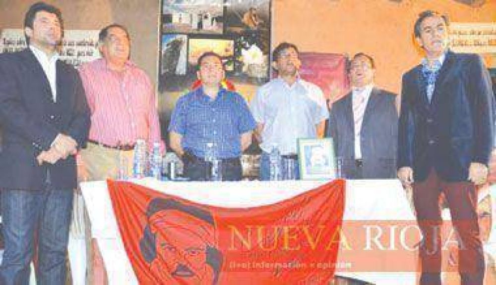Intendentes firmaron un Acta de Reparaci�n Hist�rica