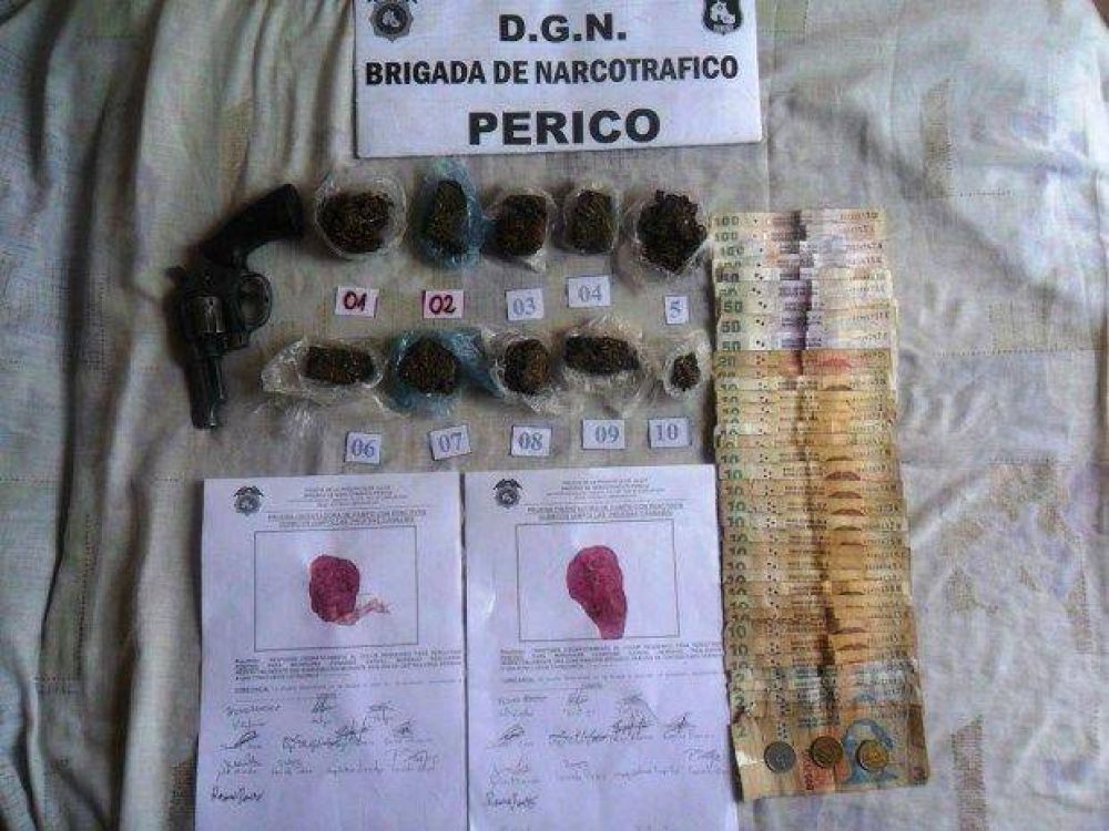 Un detenido, secuestro de marihuana, dinero y un arma