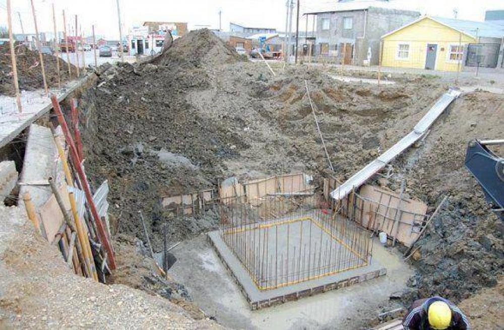 Avanzan las obras de la planta elevadora