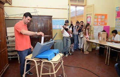 Juan Manuel Urtubey: "El voto electr�nico da soberan�a al ciudadano".