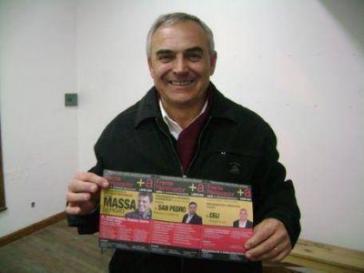�ngel Celi: �En el 2015 la comunidad le va a dar la responsabilidad del gobierno al Frente Renovador�