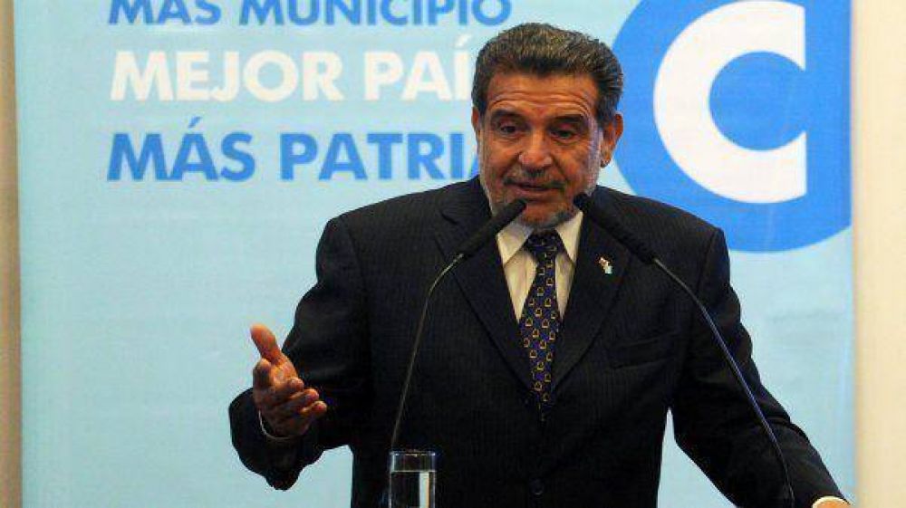 Beder Herrera: "No se debe militar con d�divas dos meses, sino todo el a�o"   