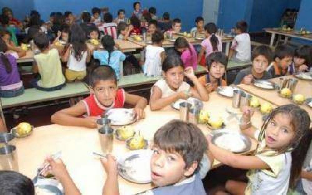 Por las deudas del Gobierno de Scioli, denuncian que no hay carne ni leche en los comedores escolares bonaerenses