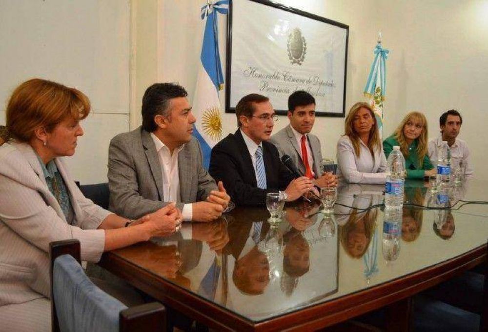 Las PASO en Mendoza y la experiencia puntana en el tapete legislativo