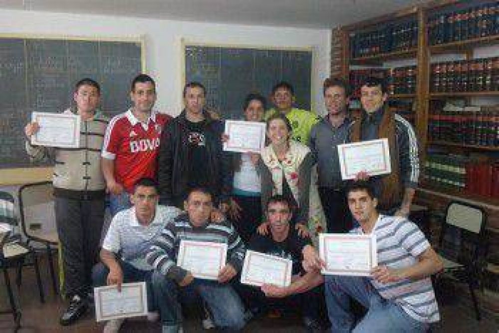 Finaliz� el 2� Taller de Radio en la Unidad Penitenciaria de Bat�n‏