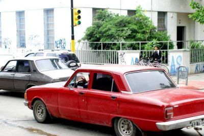 Se colocan nuevos sem�foros en distintas esquinas de la ciudad