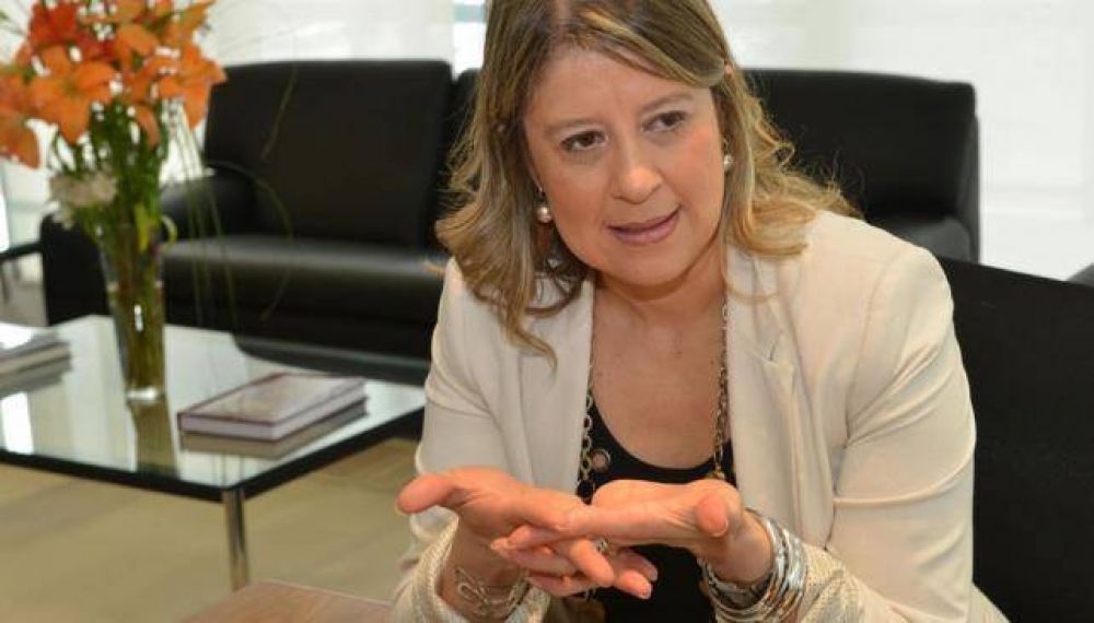 Para Senestrari, la ministra no se interes� por la investigaci�n