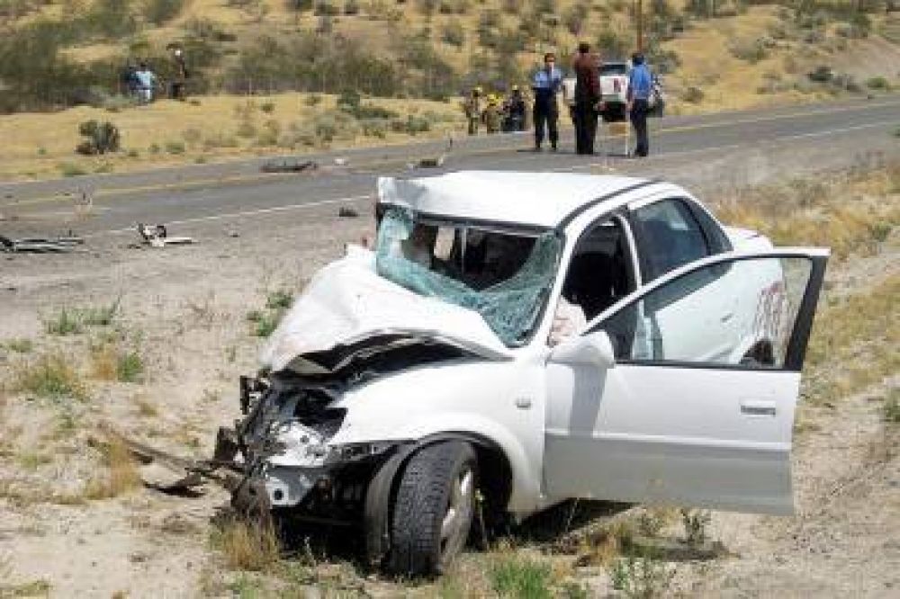Un muerto y un herido grave por feroz triple choque cerca de Gaiman