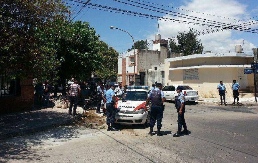 Violento asalto a una f�brica de ca�os en C�rdoba