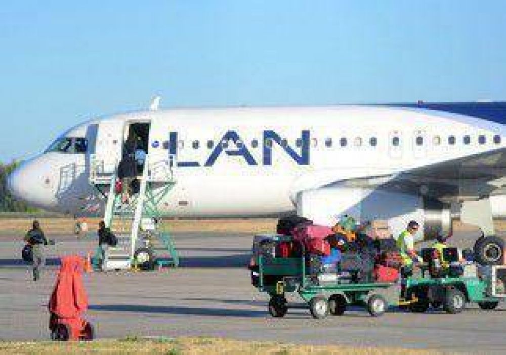 Un avi�n de LAN debi� abortar el aterrizaje 