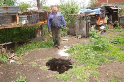 UN HOMBRE CAY� EN UN POZO CIEGO