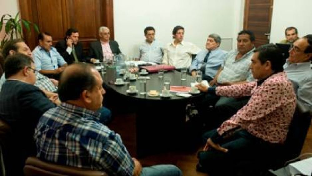 La ayuda para el aguinaldo debe salir del Fondo de Emergencia