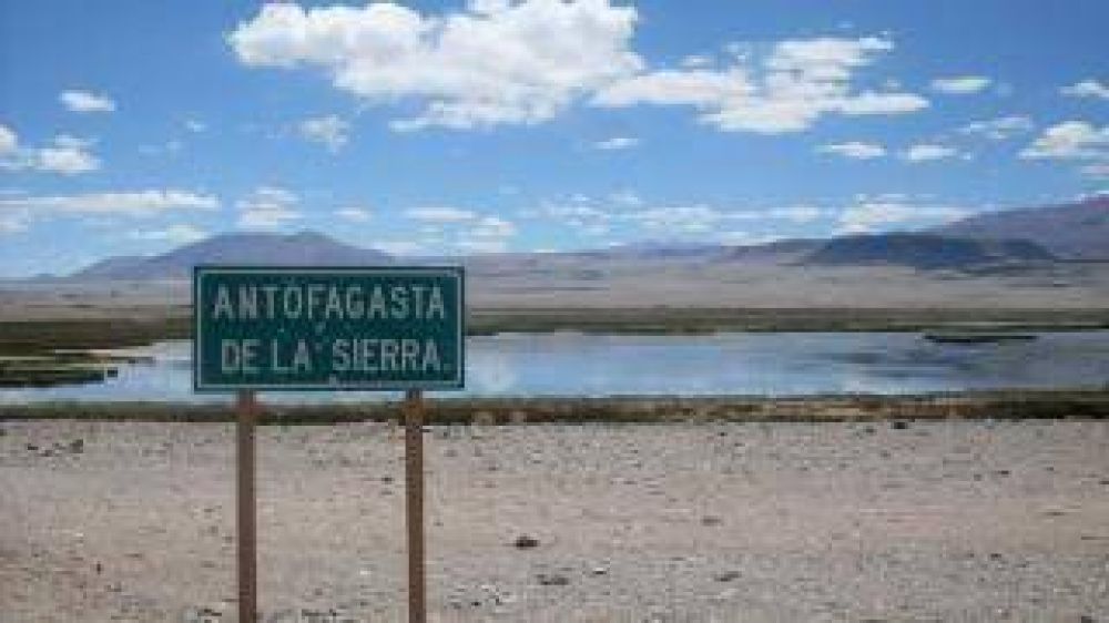 Mientras se espera resoluci�n de la Suprema Corte, Salta nos saca mineral, usa el agua y vende tur�sticamente Antofagasta