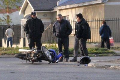 Un motociclista fue embestido por un veh�culo