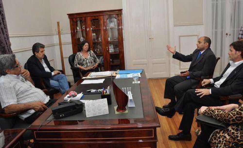 Autoridades Municipales se reunieron con Representantes del Banco Hipotecario