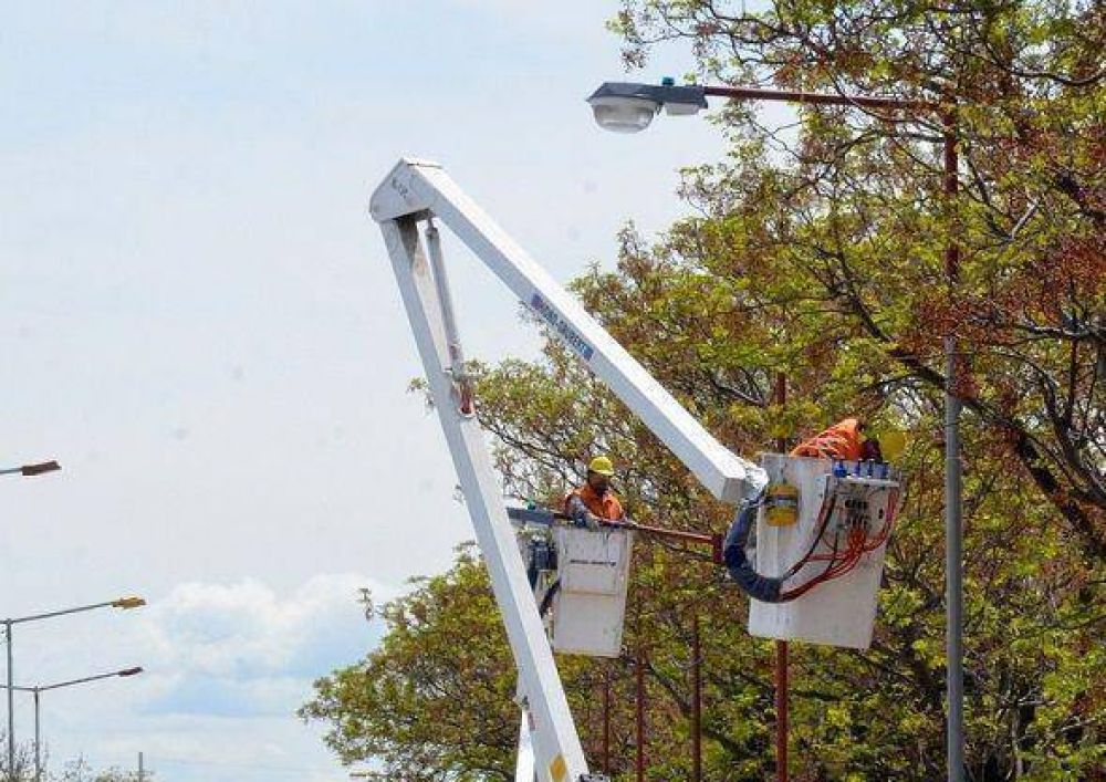 El Municipio ya coloc� 112 nuevas luminarias alrededor del Liceo Militar