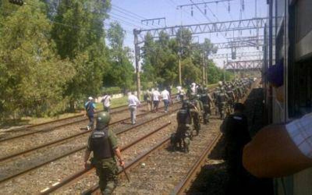 Tercerizados del Roca manifestaron en la estaci�n Avellaneda