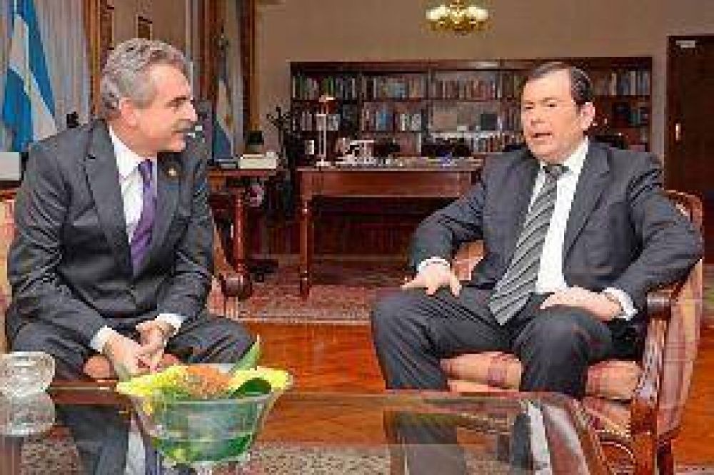 Viene Rossi para firmar un acuerdo para la radicaci�n del Instituto Geogr�fico