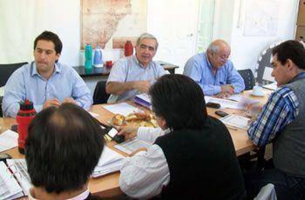 LOS CONCEJALES DE COMODORO COMENZARON A EL PRESUPUESTO 2014
