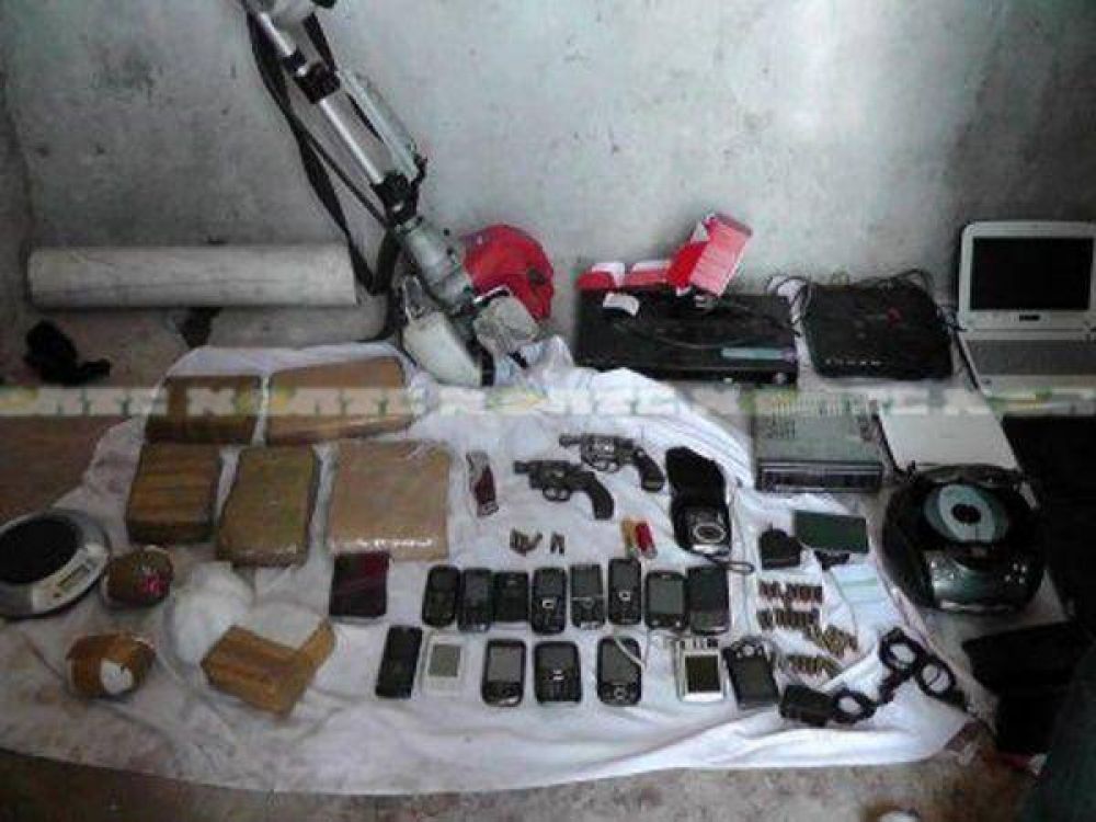 Otro golpe a narcos locales: incautaron casi siete kilos de drogas en el barrio San Valent�n