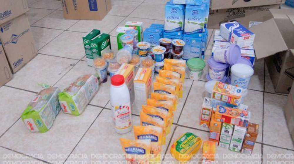 Decomisaron gran cantidad de mercader�a en mal estado de un supermercado chino
