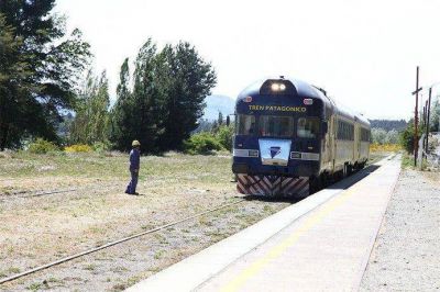 El Tren Expreso Rionegrino lleg� a Bariloche