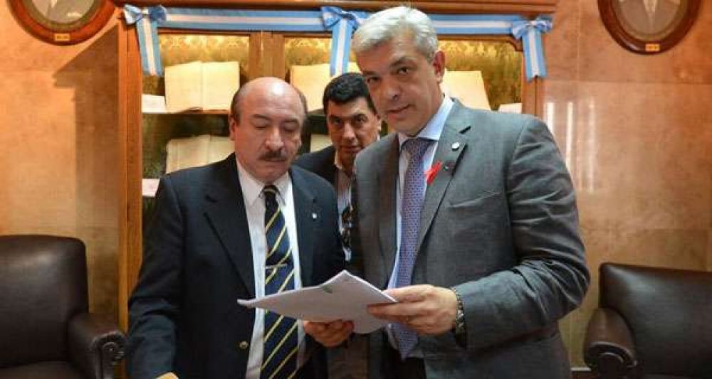 Cuasa Angelelli: Juli�n Dom�nguez visit� al juez federal