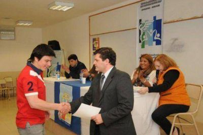 Alumnos y Tutores de la UNPA recibieron certificados por parte de Naci�n