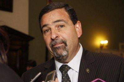 Ciurca, el mediador: convoc� a intendentes oficialistas y a la conducci�n opositora por las PASO