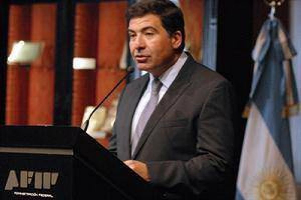 Ricardo Echegaray: "La AFIP no tiene nada que ver con el cepo cambiario"