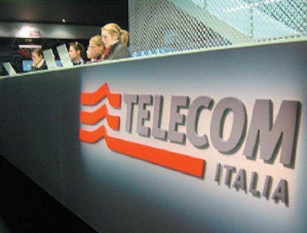 Allanaron oficinas de Telecom Italia tras la venta de sus acciones en Argentina