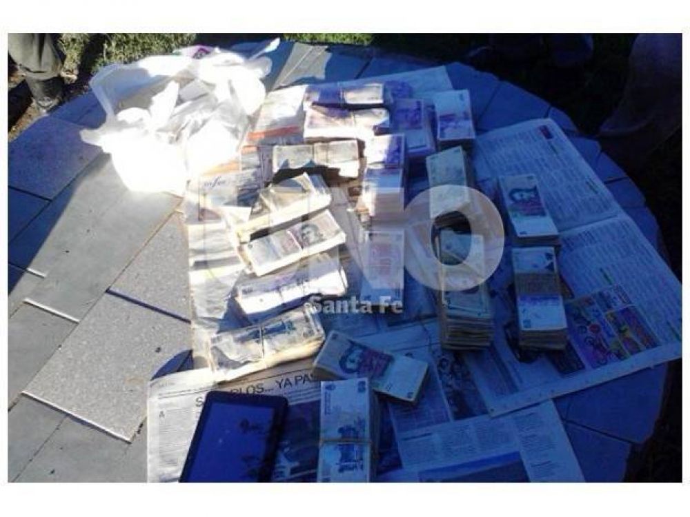Apresan a ladrones y hallan el dinero robado en San Javier