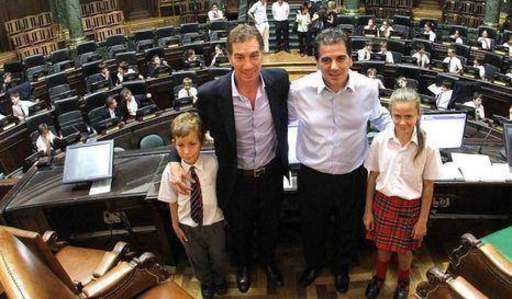 Ritondo y Santilli contra el bullying en las escuelas