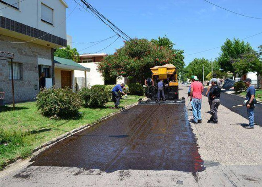 Trabajos de slurry en calles de la ciudad