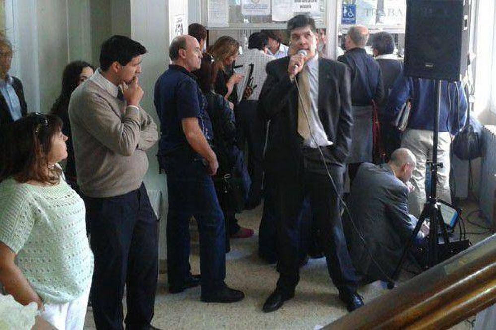 Judiciales anuncian paro y movilizaci�n