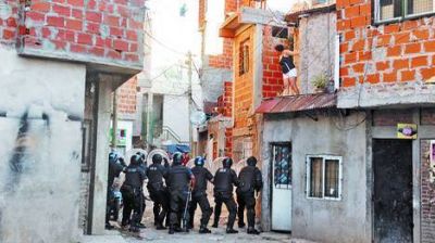 Violenta pelea entre vecinos por la toma de un comedor