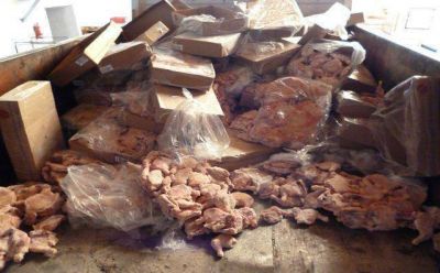 Bromatolog�a destruy� una tonelada y media de pollo por falta de documentaci�n