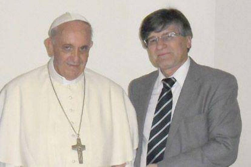 Emocionante encuentro del profesor Jorge Soriano con el Papa Francisco