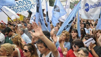 Gremios estatales reclaman plus salarial