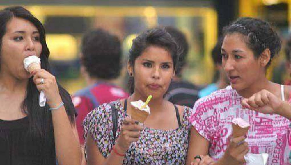 Jueves de intenso calor